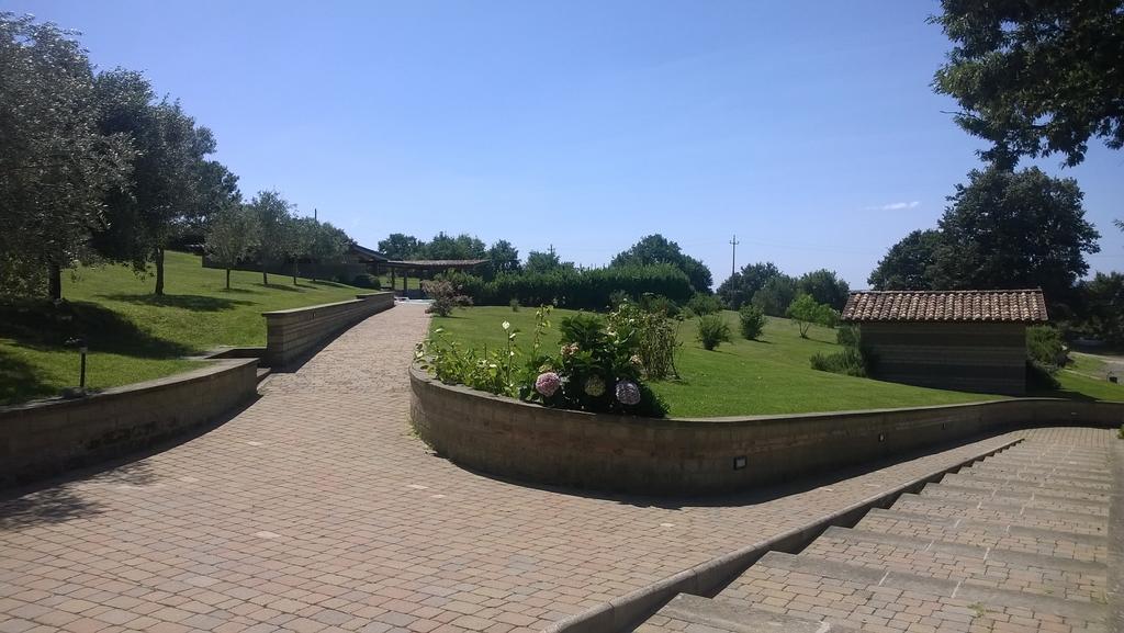 Agriturismo Monte Dell'Olmo Trevignano Romano Bagian luar foto